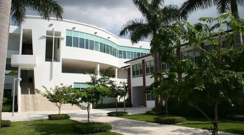 Christopher-Columbus-High-School-2b3dcus39tes00okcco8og0sk-1122