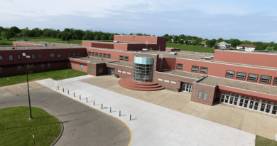 Yankton HS