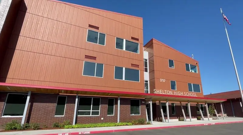 Shelton HS