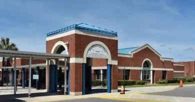 Jean Ribault HS