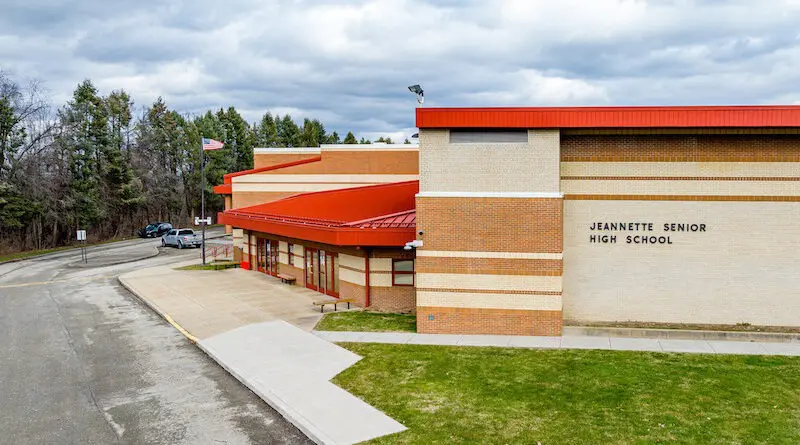 Jeannette HS