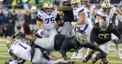 Oregon vs UW in 2024