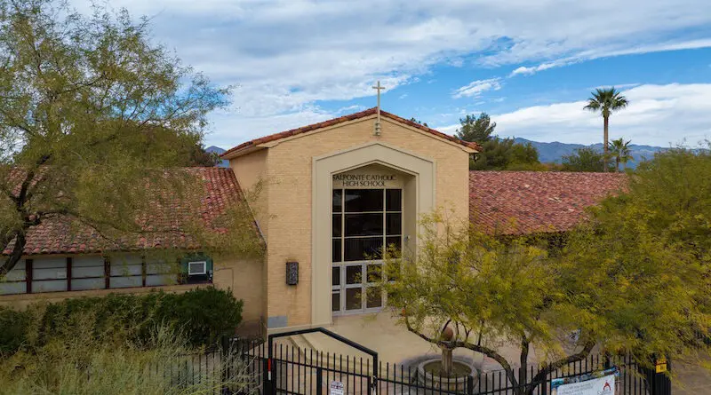 Salpointe Catholic HS