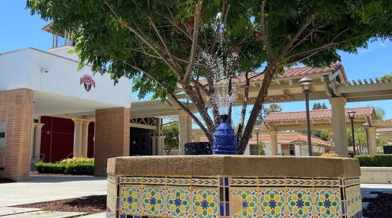 Tustin HS