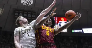 USC freshman guard Wesley Yates scored a career-high 30 pts vs Purdue