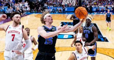 BYU's Richie Saunders vs Wisconsin