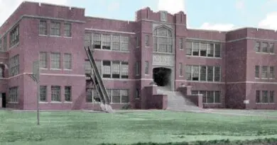 Former Charlton-Pollard High School in Beaumont, TX
