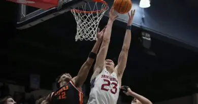 Saint Mary's defeats Oregon State in men's hoops in 2024-25