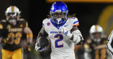 Boise State running back Ashton Jeanty (2) in the first half of an NCAA college football game Saturday, Nov. 23, 2024, in Laramie, Wyo.