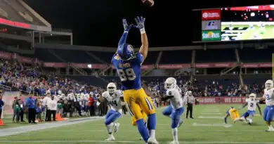 Former San Jose tight end Josh Oliver