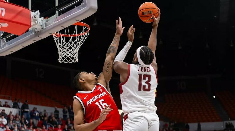 Washington State's Isaac Jones vs Arizona in 2024 | Geoff Crimmins/For The Spokesman-Review