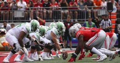 Oregon vs Ohio State football in 2021