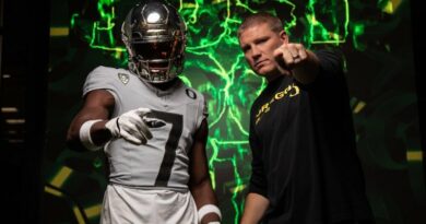 Oregon recruit Ify Obidegwu
