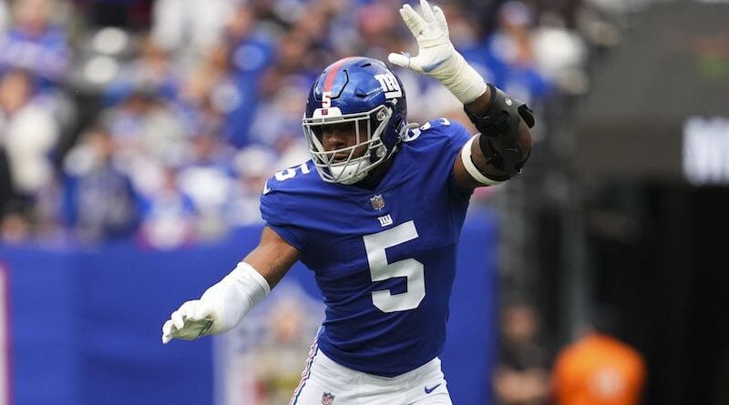 Former Duck Kayvon Thibodeaux from Susan Miller Dorsey High School in Los Angeles, CA in an NFL linebacker for the Giants