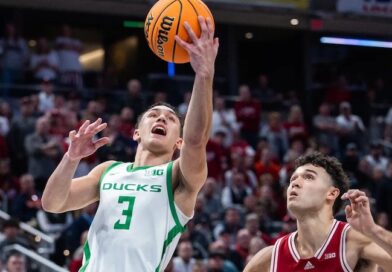 Oregon guard Jackson Shelstad
