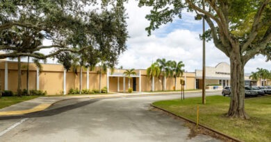 Plantation High School in Plantation, FL