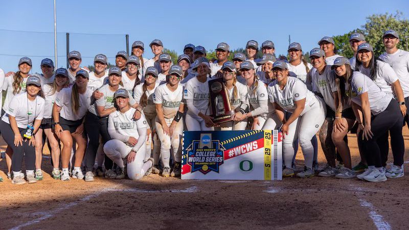 Oregon-softball-1.jpg