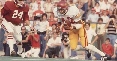 Former USC defensive back Ronnie Lott