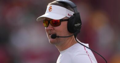 USC football head coach Lincoln Riley