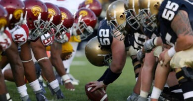 USC football vs Notre Dame line of scrimmage