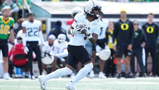 Oregon WR Dakorien Moore