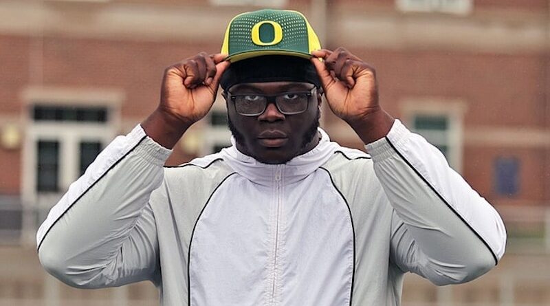 Class of 2026 Oregon football commit Immanuel Iheanacho