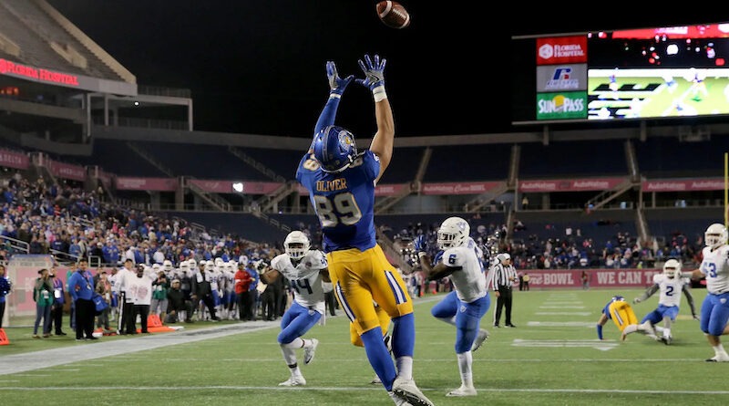 Former San Jose tight end Josh Oliver