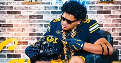 Cal Bears offensive line recruit Tommy Tofi