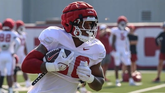 UNLV tight end Var'Keyes Gumms