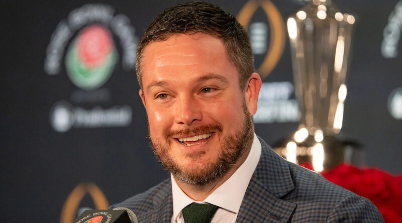 Oregon football head coach Dan Lanning at 2025 CFP