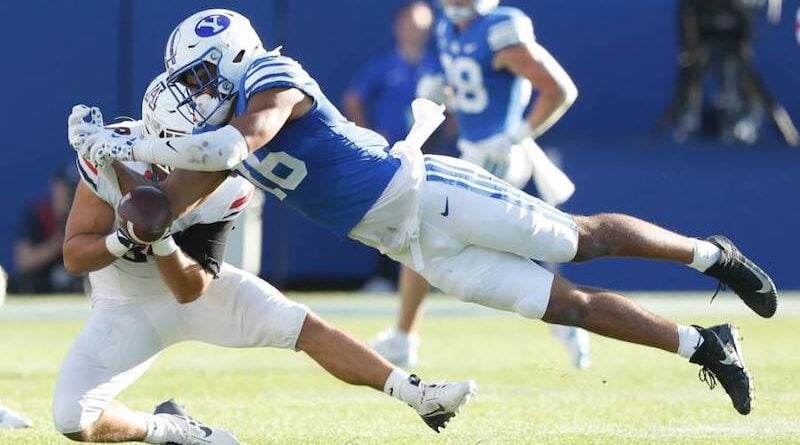 BYU football linebacker Isaiah Glasker