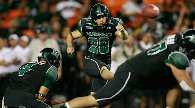 Hawai'i kicker Jason Elam