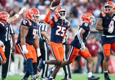 Illinois Fighting Illini defensive back Jaheim Clarke (25) celebrates his fumble recovery against the South Carolina Gamecocks in the third quarter at Camping World Stadium. Mandatory Credit: Jeremy Reper-Imagn Images