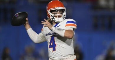 Boise State quarterback Maddux Madsen