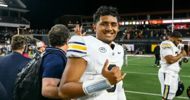 Cal quarterback Jaron Keawe Sagapolutele