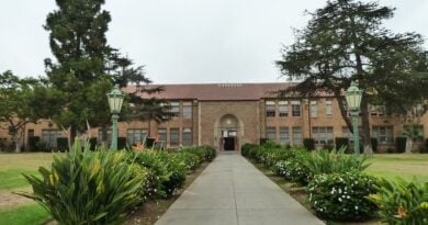 University High School in Los Angeles, CA