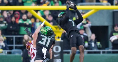 Oregon football vs USC in 2025