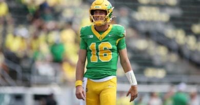 Oregon reserve quarterback Austin Novosad