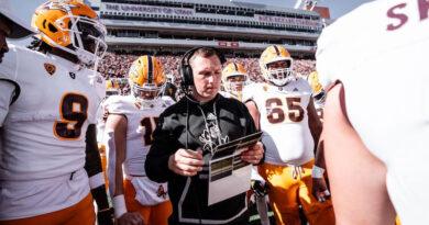 ASU football head coach Kenny Dillingham and players