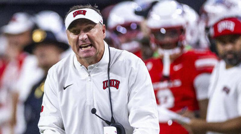 Dan Mullen and UNLV players