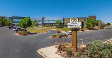 Desert Hills HS