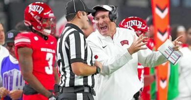 UNLV football head coach Dan Mullen