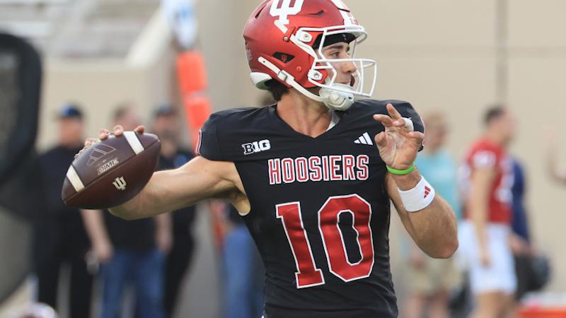 Indiana QB Josh Hoover