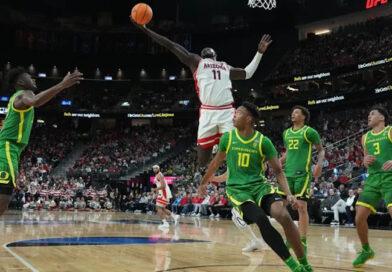 Oregon vs Arizona men's basketball in 2024